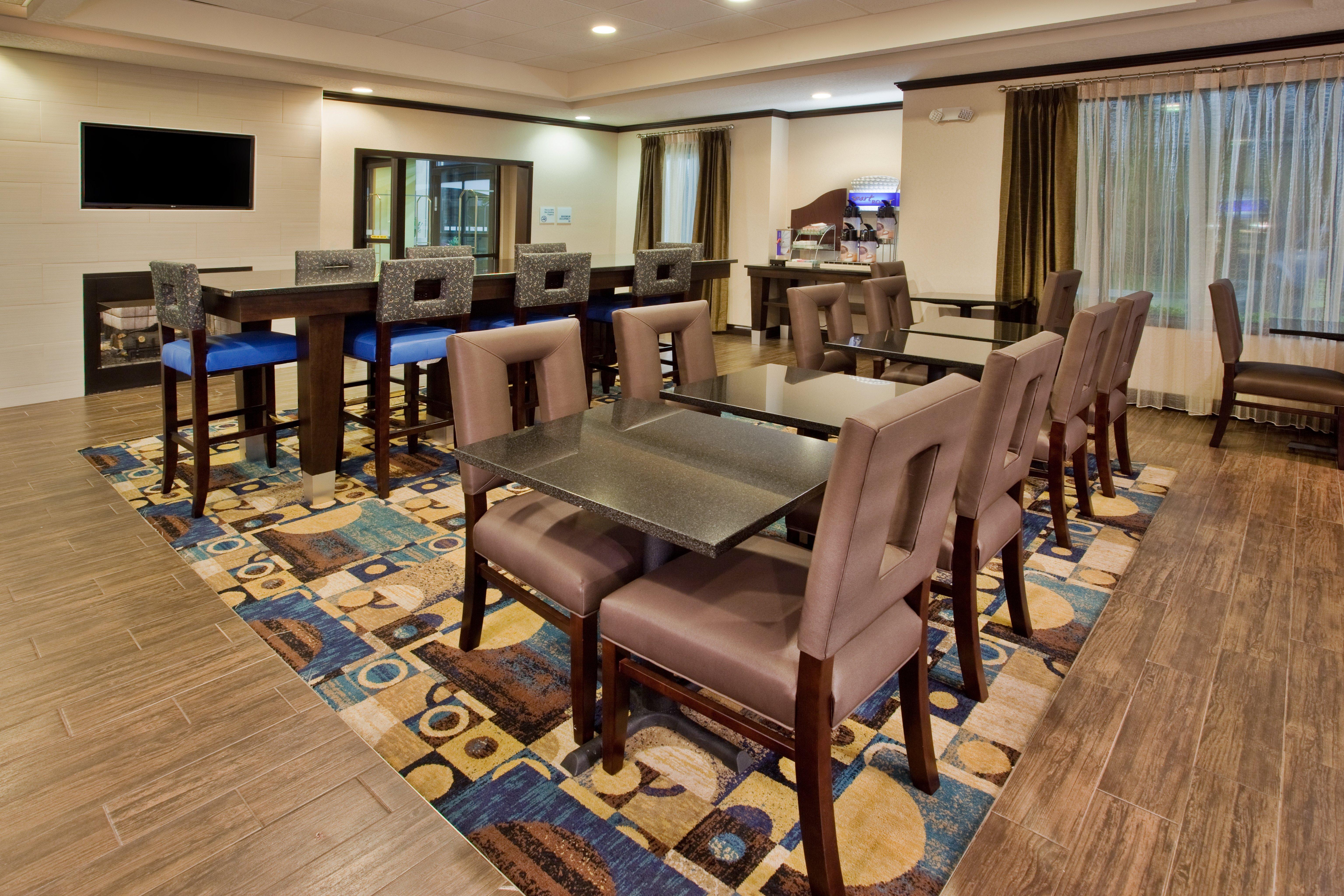 Holiday Inn Express & Suites Buford Ne - Lake Lanier By Ihg Exterior foto